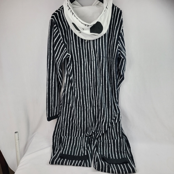 Disney The Nightmare Before Christmas one piece union jack fleece outfit - Picture 5 of 6